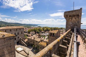 Canvas Print - old houses in medieval town Bolsena, Italy