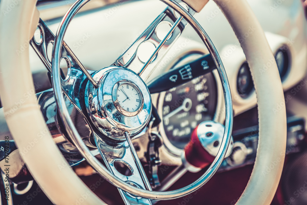 Foto Retro interior of vintage car. Vintage effect processing
