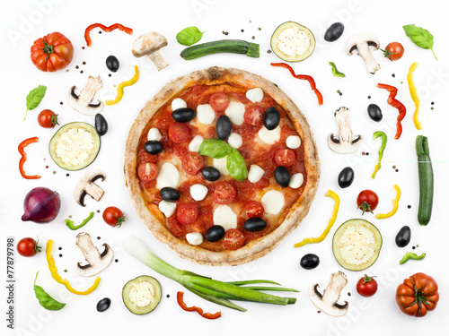 Cuadros en Lienzo Pizza italiana con sus ingredientes