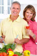 Canvas Print - Senior couple in the kitchen.