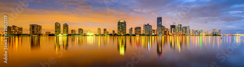 Obraz w ramie Miami, Florida Biscayne Bay Skyline Panorama