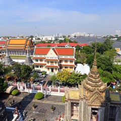 Wall Mural - BANGKOK, THAILAND - December 15, 2014: Wat Arun (Temple of Dawn)