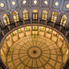 Fototapete - Texas State Capitol Building in Austin, TX. at twilight