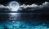 Fototapeta Fototapety z morzem do Twojej sypialni - romantic and scenic panorama with full moon on sea to night