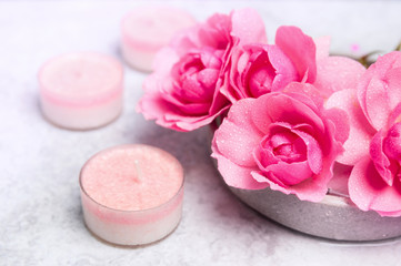 Wall Mural - roses with drops of water in bowl and candles