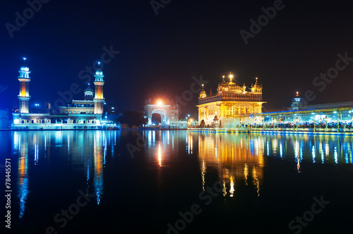 Fotografia, Obraz Golden Temple at night. Amritsar. India