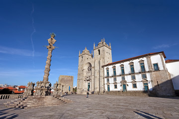 Wall Mural - Porto Cathedral and the Pillory of Porto, Portugal