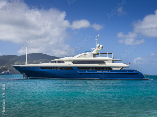 Fotografie, Obraz A large private motor yacht under way out at sea