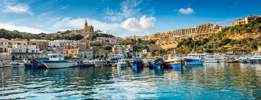 Petit port de Mgarr sur l'île de Gozo, Malte - obrazy, fototapety, plakaty 