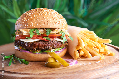 Naklejka ścienna Tasty hamburger and french fries