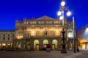 Wall Mural - Teatro alla Scala (Theatre La Scala) at night in Milan, Italy