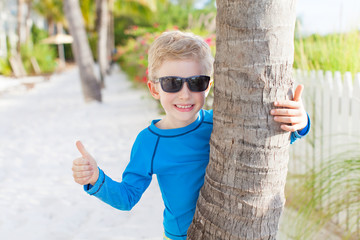 Canvas Print - boy at the beach