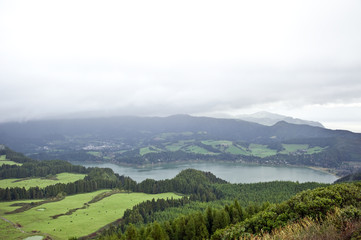 Wall Mural - Furnas See