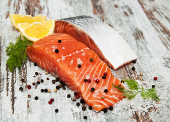 Wall Mural - portions of fresh salmon fillet