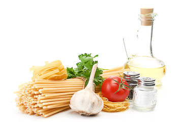 Wall Mural - Setting pasta with tomato and garlic