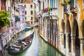 Canvas Print - Romantic beautiful Venice