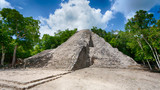 Fototapeta Sypialnia - Nohoch Mul Pyramide in Coba