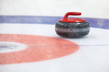Curling Rockson Ice