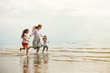 © Annatamila - happy family vacation on the sea