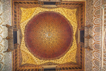Fototapete - Mudejar vault of Ambassadors hall, Royal Alcazar of Sevilla