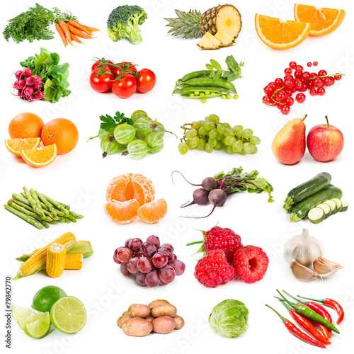 Fototapeta na wymiar Set of fresh vegetables. fruits and berries