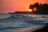 Fototapeta Big Ben - March Sunset at Playa el Tunco, El Salvador
