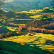 Magnificent Tuscan Landscape, Fields And Meadows Warm Sun