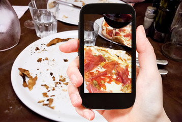 Sticker - tourist photographs italian pizza with parma ham