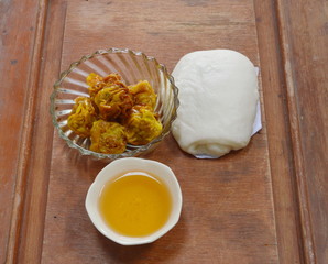 dim sum and steam bun with Chinese tea