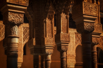 Wall Mural - Alhambra de Granada. Muslim arches in the Court of the Lions