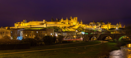 Canvas Print - Night panorama of Carcassonne fortress - France, Languedoc-Rouss