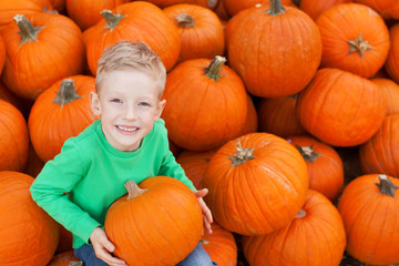 kid at pumpkin patch