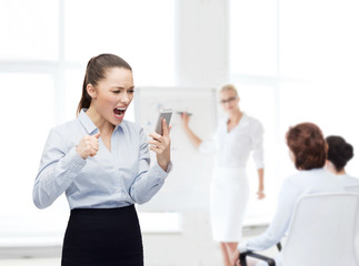 Sticker - screaming businesswoman with smartphone