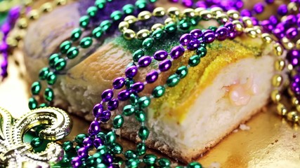 Poster - Table decorated for Mardi Gras party.