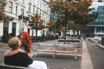 Wall Mural - Wedding couple in city