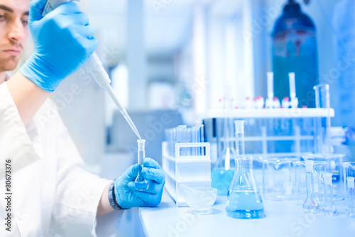 Fotografia Test tubes in clinic, pharmacy and medical research laboratory