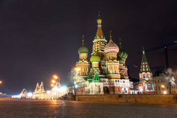 Fototapete - Spectacular view of St. Basil's Cathedral at night, Moscow
