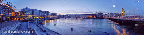 Fotografía Mont-Blanc bridge and Rhone river, Geneva, Switzerland