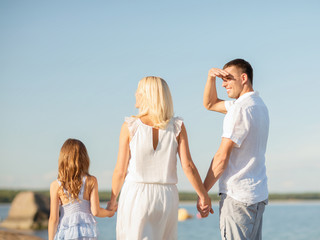 Poster - happy family at the seaside