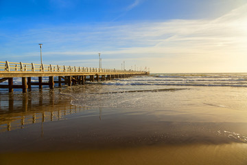 Canvas Print - forte dei marmi pier view