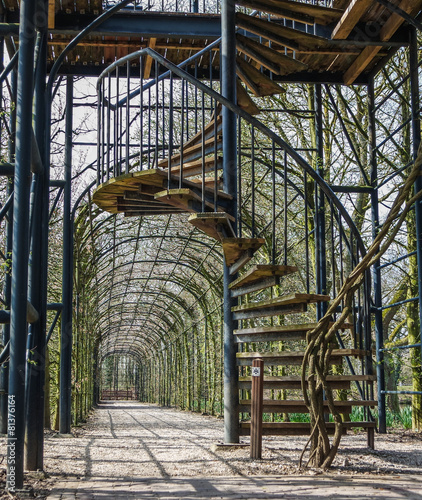 Obraz w ramie Stairs in a garden