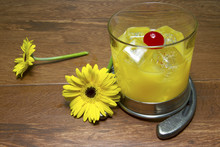 Black Eyed Susan Cocktail And Flower With Horseshoe