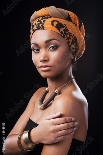 Naklejka dekoracyjna True African beauty.