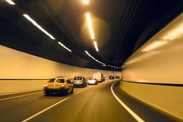 Canvas Print - Automobile underpass