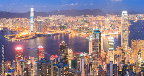 Naklejka na szybę Hong Kong skyline at night