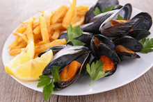 Mussel And French Fries