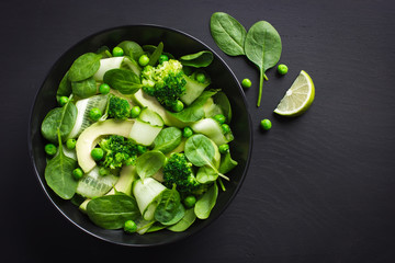 Canvas Print - Healthy food. Fresh green salad.