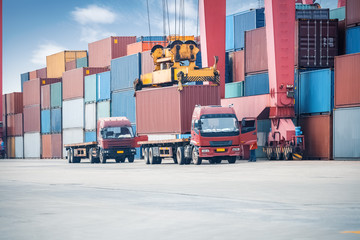 Canvas Print - container transport area