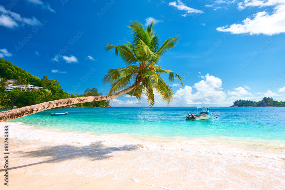 Beautiful Anse Intendance beach at Seychelles - obrazy, fototapety, plakaty 