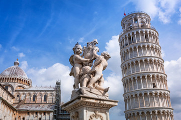 Canvas Print - Leaning Tower of Pisa at sunny day, Italy